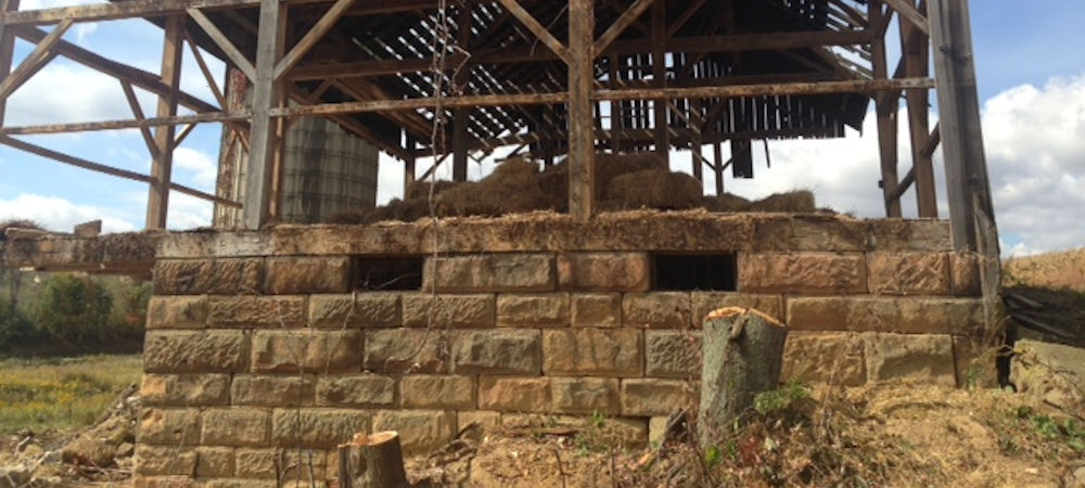 Experienced Brick and Stone Reclaimed Barn Foundation Stone