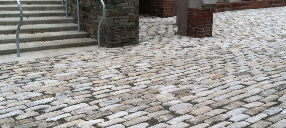Experienced Brick and Stone Reclaimed Granite Cobblestones